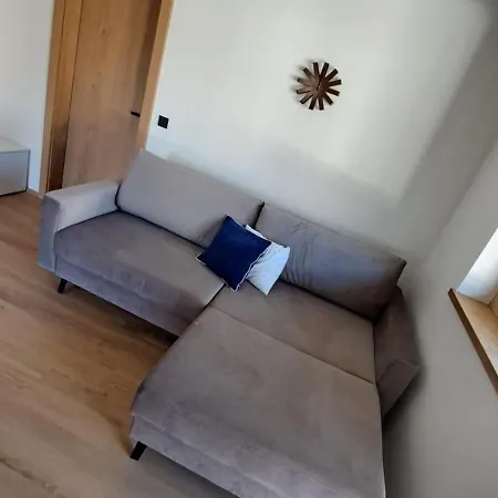 The One Apartment *
